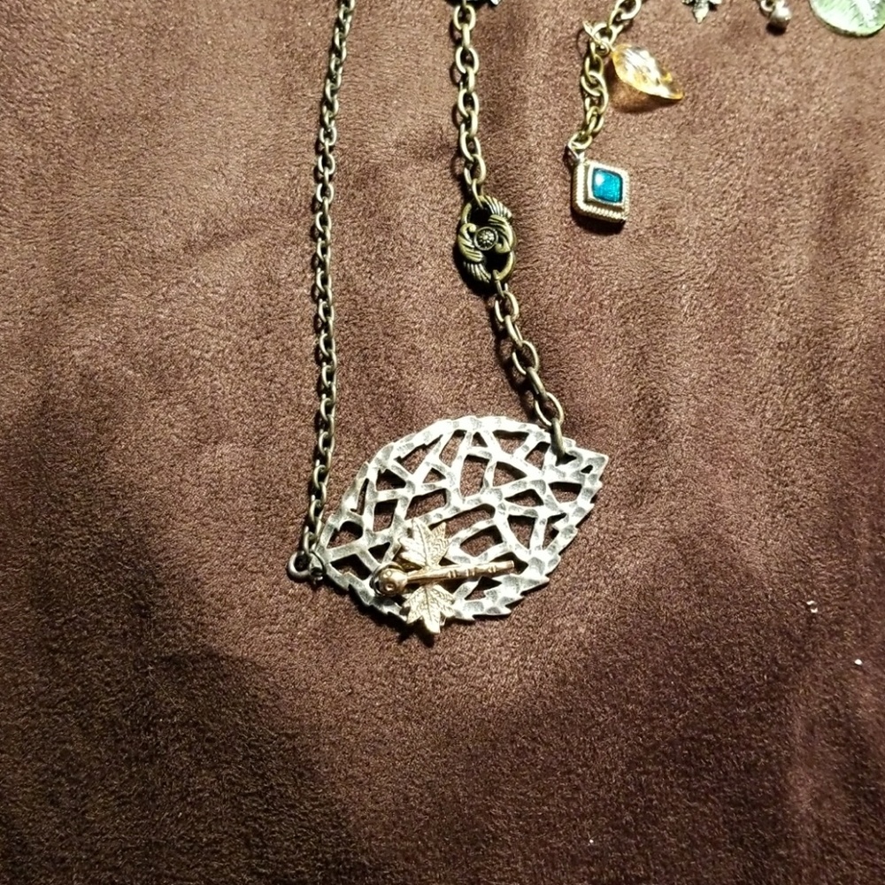 Necklace - Picture 3 of 8